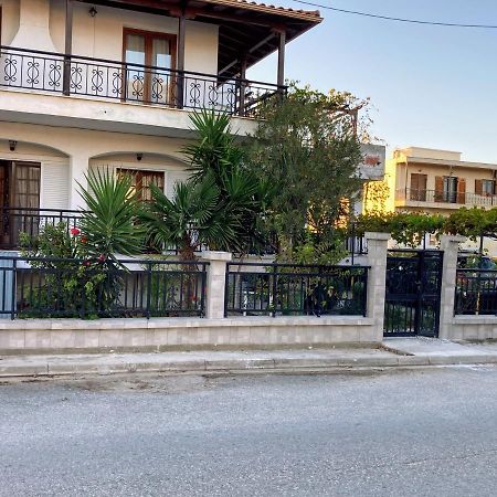 Kristel Villa Ierissos Bagian luar foto